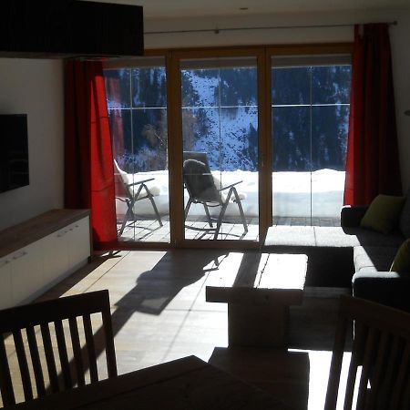 Bergappartement Talblick Sankt Veit in Defereggen エクステリア 写真