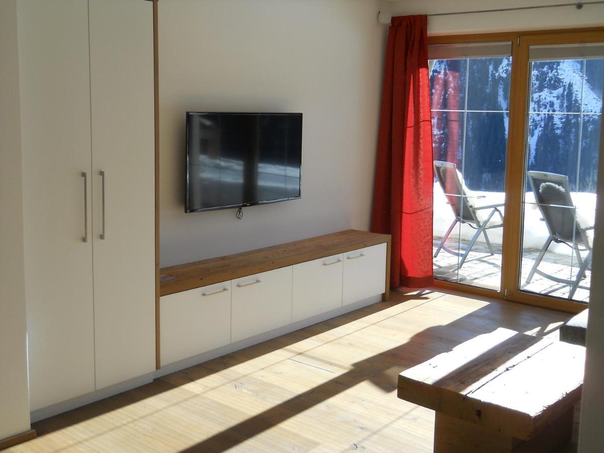 Bergappartement Talblick Sankt Veit in Defereggen エクステリア 写真