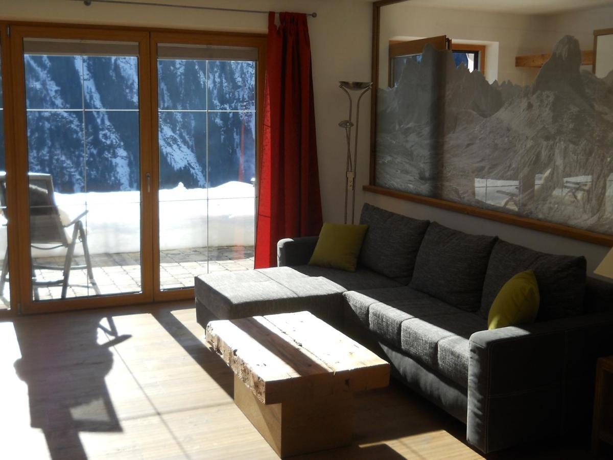Bergappartement Talblick Sankt Veit in Defereggen エクステリア 写真